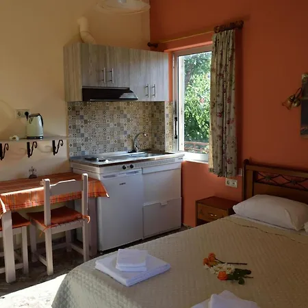 Stamoulis أيّا إفيميا