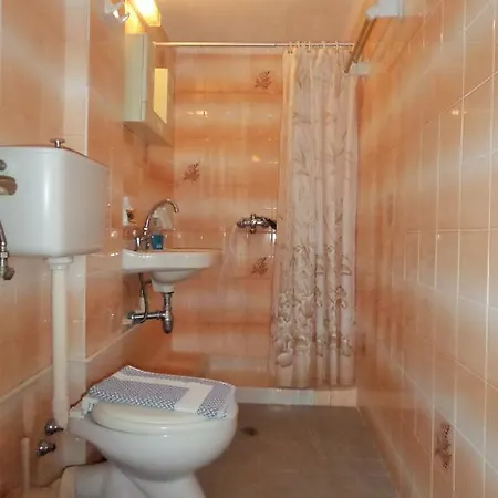 Stamoulis أيّا إفيميا