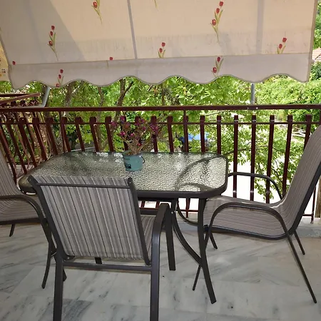 Stamoulis أيّا إفيميا