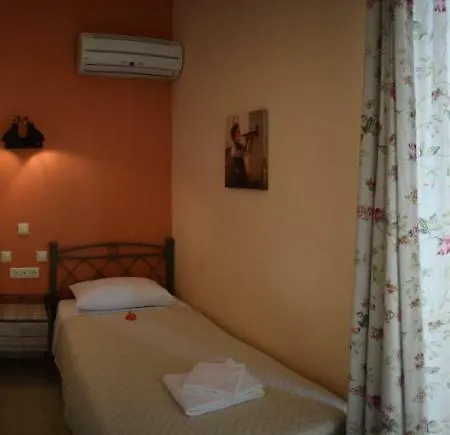 Stamoulis شقة أيّا إفيميا